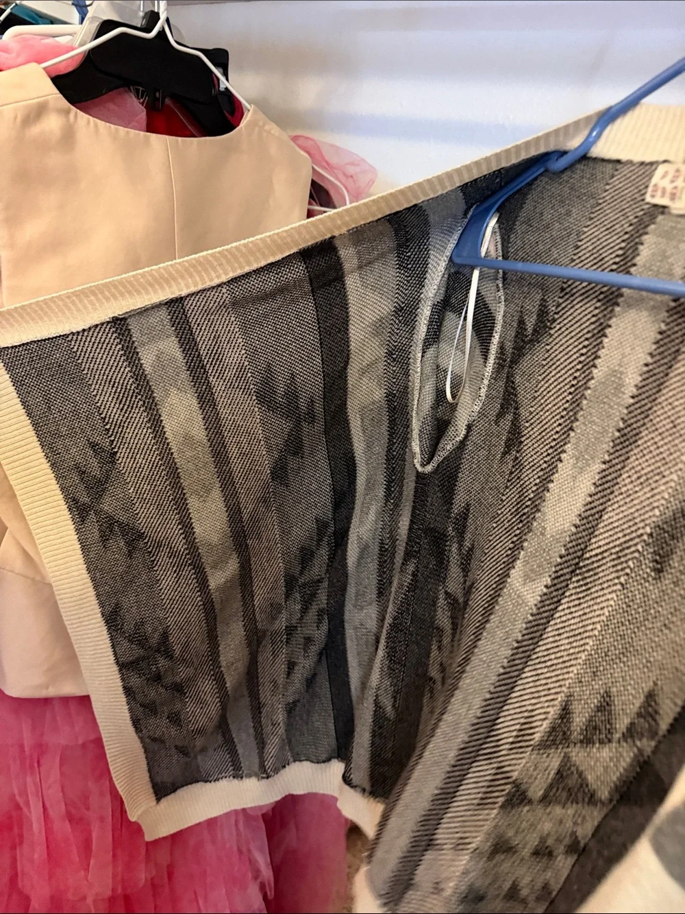 Pink Republic Open-Front Geometric Cardigan in Cream, Gray and Black